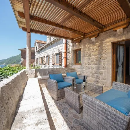 Apartments Franovic Perast Exterior photo